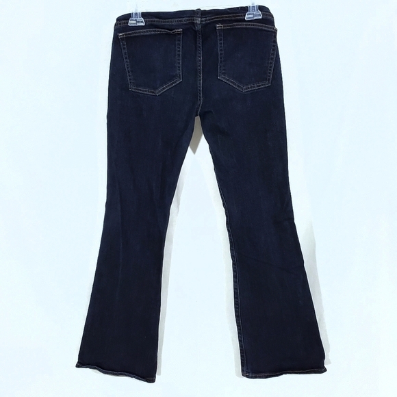 Gap Maternity Full Panel Long & Lean Bootcut Jeans - Picture 6 of 12